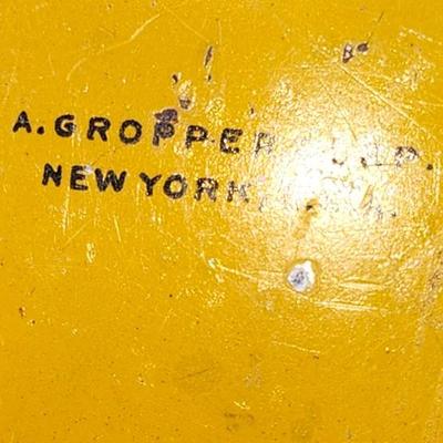 Decor lot, including Tin Toy Nursery Rhymes Gropper Coin
