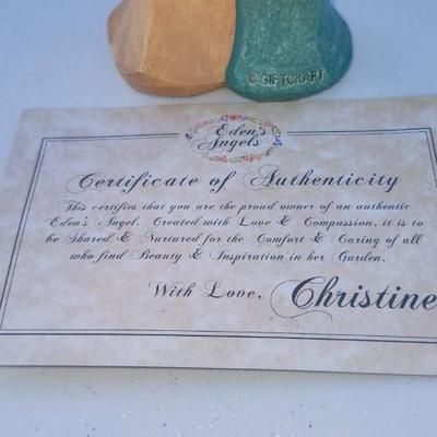 Decor lot, including Tin Toy Nursery Rhymes Gropper Coin