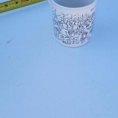 Decor lot, including Tin Toy Nursery Rhymes Gropper Coin