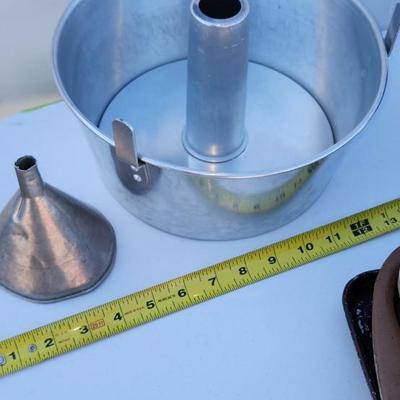 Pot and pans lot