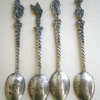 Set of 4 Figural demi-tasse spoons