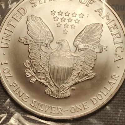 2002 American Silver Eagle dollar 1 oz .999% BU Coin