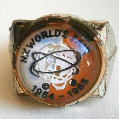 1964-1965 World's Fair Ring