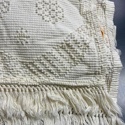 Full Size Bates Terry Cotton Hobnail Bedspread - George Washington's Choice