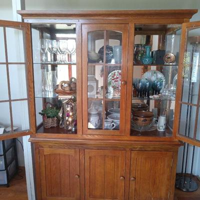 China Cabinet & collectibles