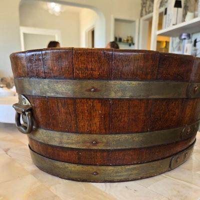 George III brass bound cellarette / ice bucket