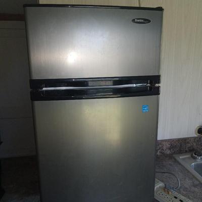 Apt size Refrigerator