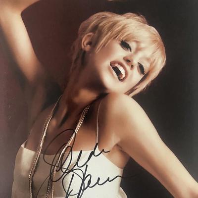 Goldie Hawn signed photo