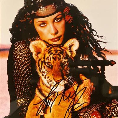 Liv Tyler signed photo