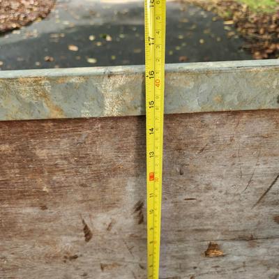 Garden Way 2 Wheel Garden Cart Wheelbarrow
