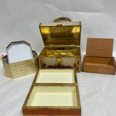 4 pc Vintage Lot of boxes and Aldana (Italian) chest shaped handbag purse