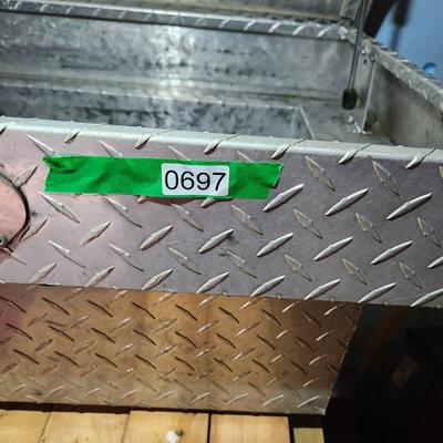 Road Quest Truck Tool Box Chest