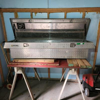 Road Quest Truck Tool Box Chest