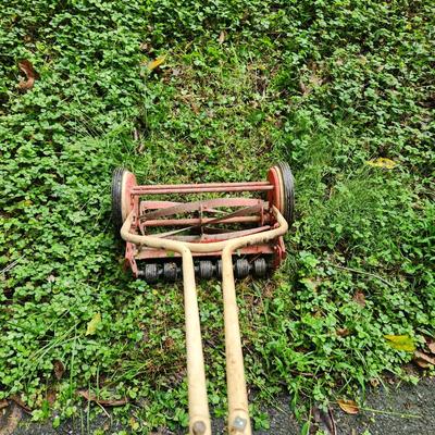 Vintage Push Lawn Mower Tested Working