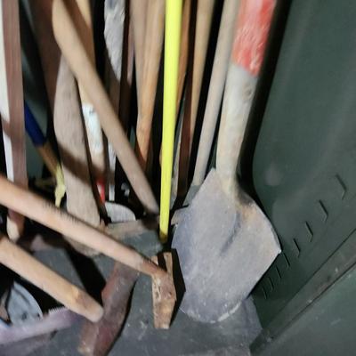 Lot of Yard garden Tools Shovels, Weeders, Bulb Planters,
