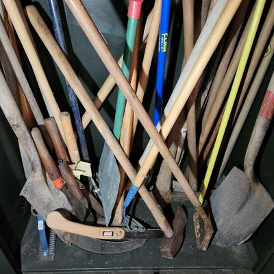 Lot of Yard garden Tools Shovels, Weeders, Bulb Planters,