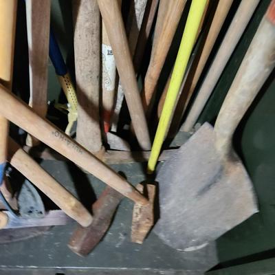 Lot of Yard garden Tools Shovels, Weeders, Bulb Planters,