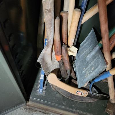 Lot of Yard garden Tools Shovels, Weeders, Bulb Planters,
