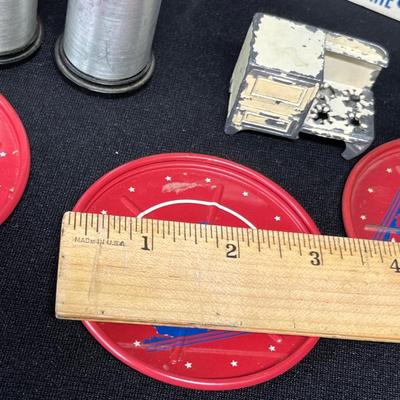 Lot 195 Kitchen assortment