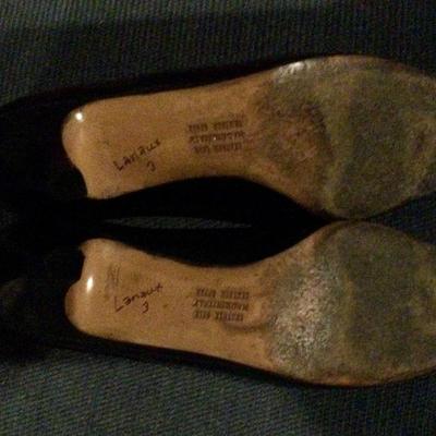 Black leather high heel made by Salvador Feragamo size 7AAAA