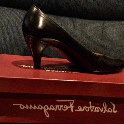 Black leather high heel made by Salvador Feragamo size 7AAAA