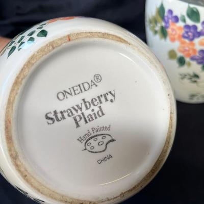 Lot 196 Strawberry Plaid Canister set