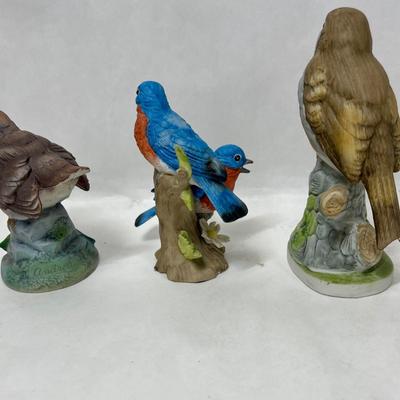 Lot of 3 porcelain bird figurines Robins and Bluebirds Andrea by Sade’s, Homco,