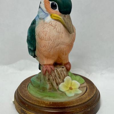 Vintage Andrea by Sadek Kingfisher Bird #6350 With Base 4.5” With Stand