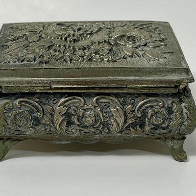 Small Lidded Trinket Snuff Box
