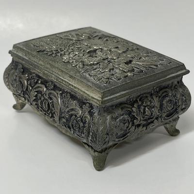 Small Lidded Trinket Snuff Box