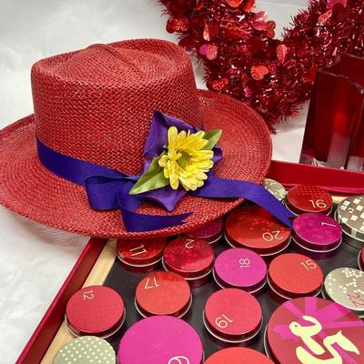 Lot of LOVE DECOR red wreath, hat, candleholders, vase, mini can calendar, etc