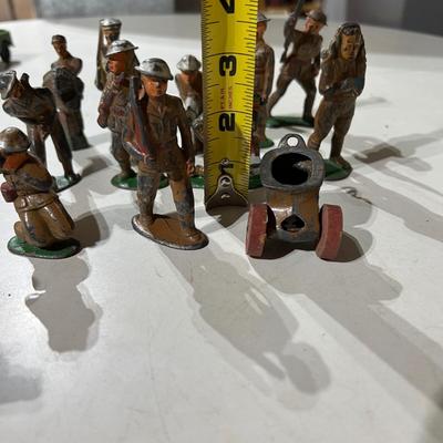 Vintage Lot Toy Soldiers, Vehicles - Some Metal, Some Plastic