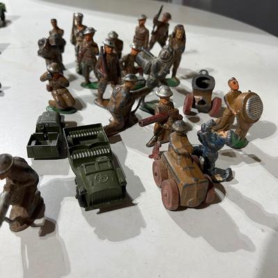 Vintage Lot Toy Soldiers, Vehicles - Some Metal, Some Plastic