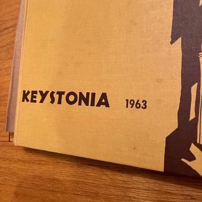 Lot of 1950s 1960s Vintage Yearbooks