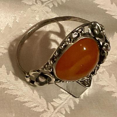 Silver and amber bracelet