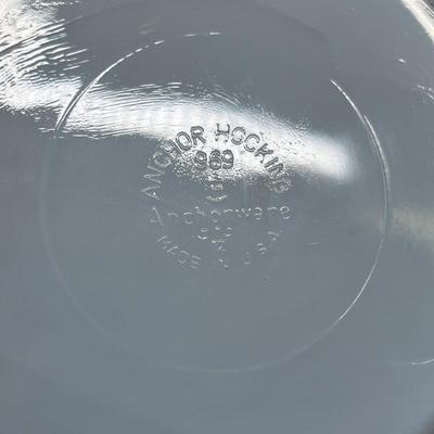 Lot 236 Pyrex restaurant ware place setting