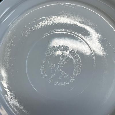 Lot 236 Pyrex restaurant ware place setting