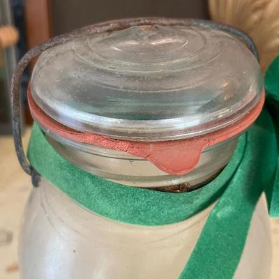 Drury jar