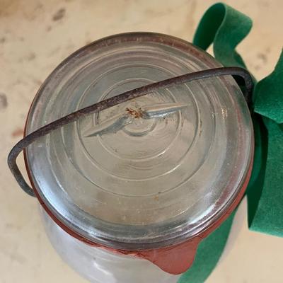 Drury jar
