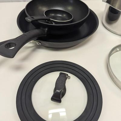 Pots & Pans & Extra Lids