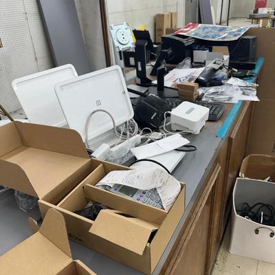 Lot 20: Square - Sonos - Toast Restaurant Computer Equipment