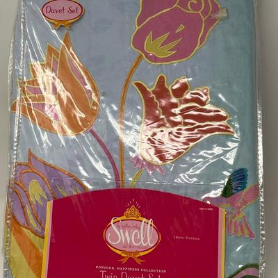 Rowley Twin Duvet Set & Ashwell Fitted Twin Sheet