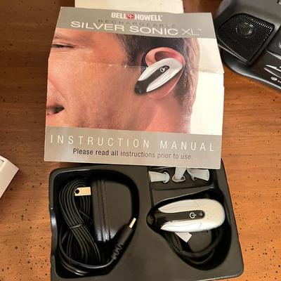 Electronics Lot - CD Radio, Ear Buds, Digital Frame, Power Bank