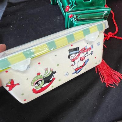 Lot 272 Christmas decor