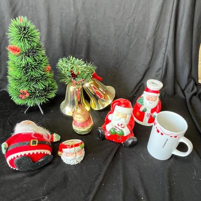 Lot 278 Christmas Decor