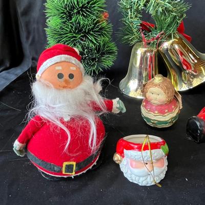Lot 278 Christmas Decor