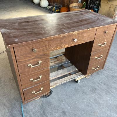 Lot 293 MCM desk