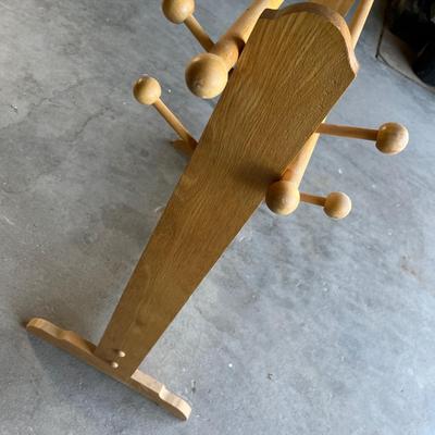 Lot 296 Oak Quilt Rack
