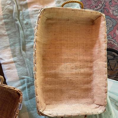 Tray baskets