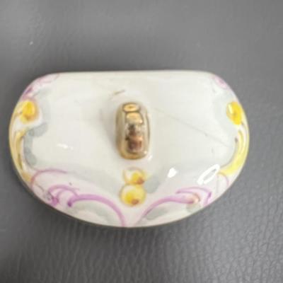Beautiful Victorian Oil/Vinegar Salt and Pepper Set